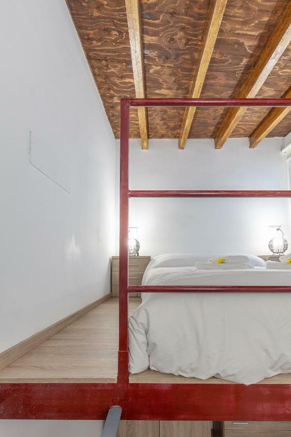 Pasaje Amores Iz. - Tranquilidad Y Vida Cultural En Centro Sevilla 4Px Buitenkant foto